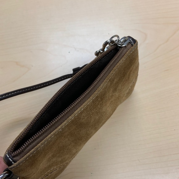 Coach Wristlet - Picture 4 of 4